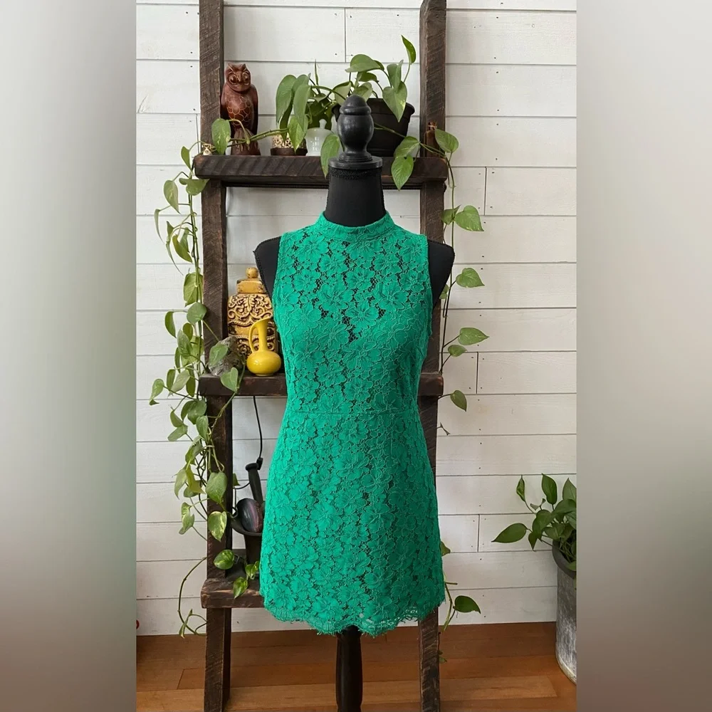 Lulus: Women’s Grass Green Lace Dress Size Medium